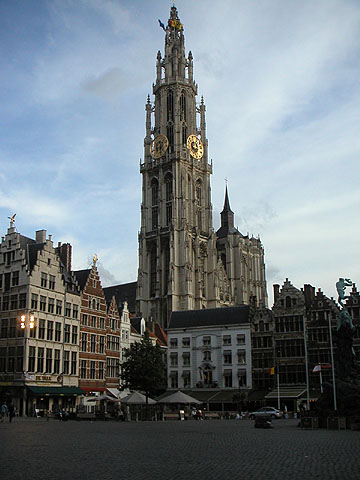 Antwerp3.JPG (45404 bytes)